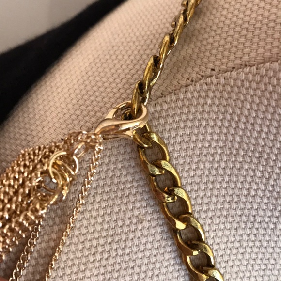 Gold coin chain statement necklace boutique - Picture 6 of 7